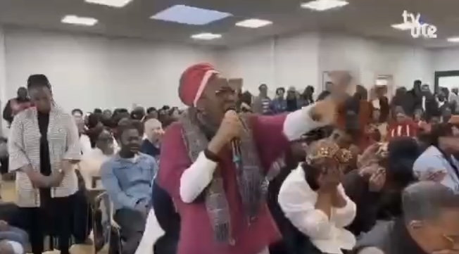 Guerre à l’Est : Une Sœur en Christ, saisie par le Saint-Esprit en Europe, prophétise la fin de la crise en RDC