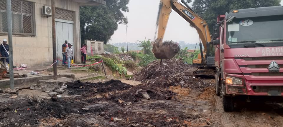 Kisangani : la SNEL s’implique dans les travaux de salubrité et de lutte contre l’érosion qui menace son siège à Makiso