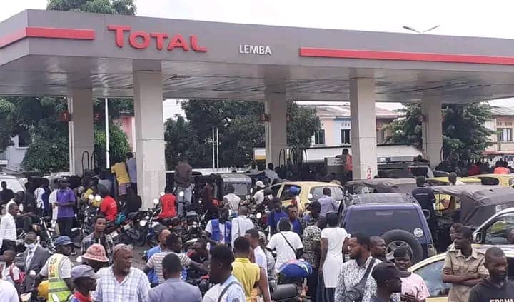 Kinshasa – Pénurie d’essence : le gouvernement rassure, retour à la normale dès ce jeudi