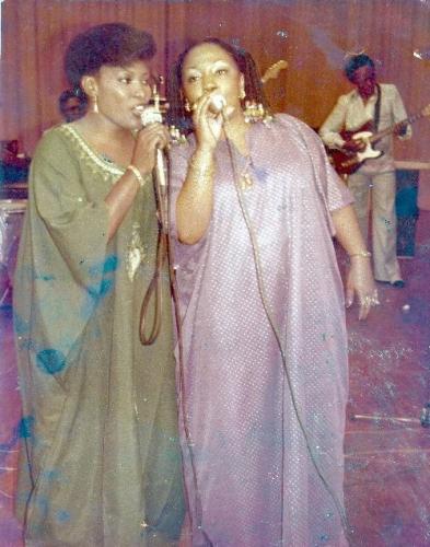 L’échantillon des œuvres des six célèbres chanteuses congolaises(illustrations audios)