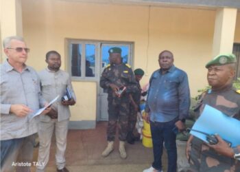 Kisangani face aux défis sécuritaires : le sénateur Jean Bamanisa plaide pour des infrastructures militaires renforcées