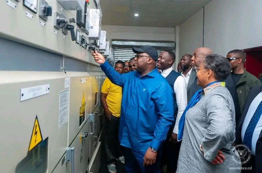 Kwilu : le Chef de l’État Félix Tshisekedi s’imprègne de l’acheminement de l’électricité de Kakobola