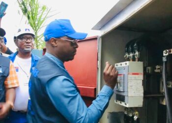 Bandundu Ville : trois cabines électriques mises sous tension, un pas décisif vers le retour durable de l’électricité