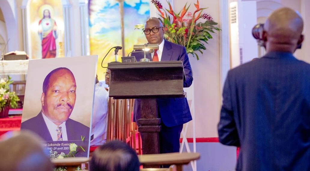 LE PRÉSIDENT DU SÉNAT ASSISTE À UNE MESSE D’ACTION DE GRÂCE EN MÉMOIRE DE SON PÈRE STÉPHANE LUKONDE KYENGE, HOMME POLITIQUE ASSASSINÉ LE 29 AVRIL 2001 AU KATANGA