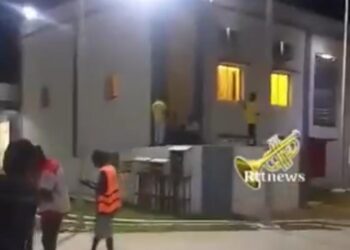 Énergie : sous l’impulsion de Teddy Lwamba, la SNEL électrifie la cité d’ Idiofa grâce au barrage de Kakobola