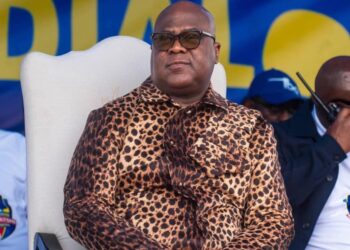 Accueil triomphal des léopards: Félix Tshisekedi en tenue très symbolique