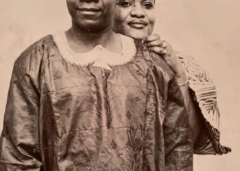 ROSE D&rsquo;AMAZONIE(Hommage à Marie-Rose Luzolo)