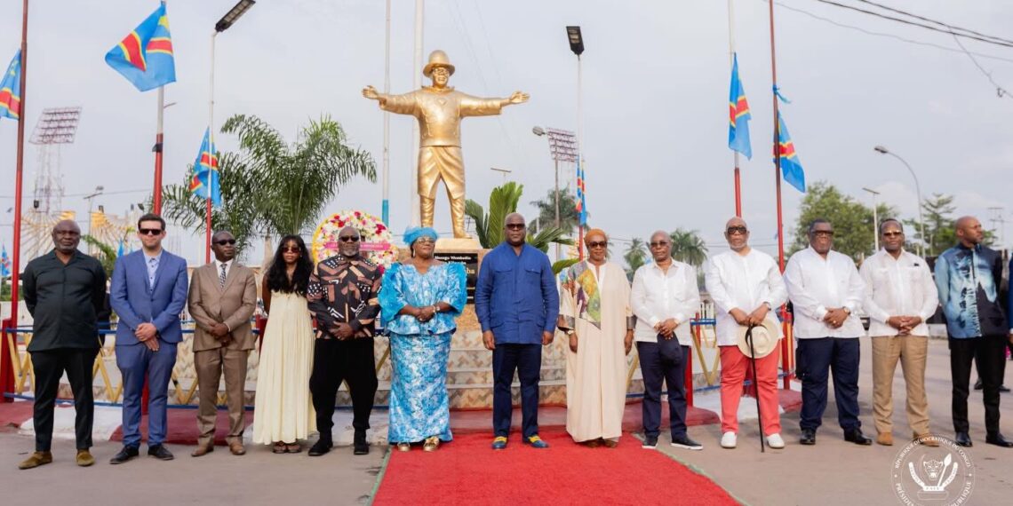 Kinshasa : Félix Tshisekedi rend un hommage vibrant à Papa Wemba au village Molokaï