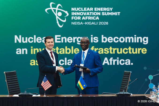 𝐌𝐎𝐍 𝐂𝐎𝐍𝐒𝐄𝐈𝐋 𝐀 𝐅𝐀𝐋𝐋𝐘 𝐈𝐏𝐔𝐏𝐀(Par Me Charles Kabuya)