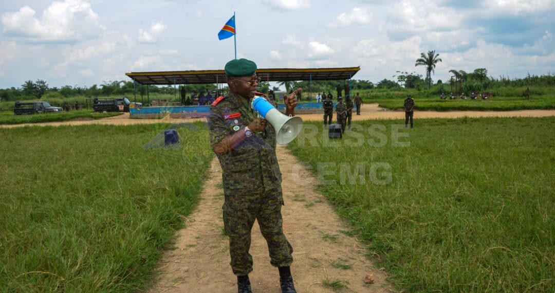 Tshopo : à Kisangani, le chef d’état-major des FARDC sonne l’heure de la rigueur et de la discipline militaire