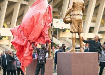 Stade des Martyrs : Budimbu immortalise Dikembe Mutombo et Ndaye Mulamba dans la mémoire nationale