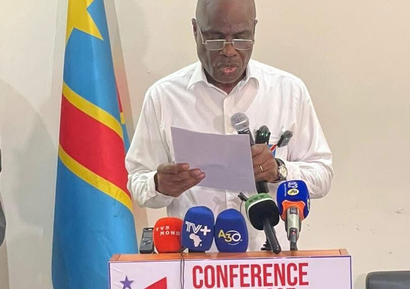 RDC: Martin Fayulu contre-attaque les propos de Félix Tshisekedi sur un éventuel troisième mandat et dénonce des “calculs politiques” autour de la guerre à l’Est