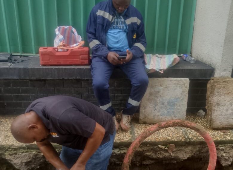 Kinshasa : La Task Force de la SNEL en opération technique d’envergure sur le tronçon Sendwe–Ndolo 1