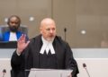CPI : Accusé de comportement sexuel inapproprié, le procureur Karim Khan quitte temporairement ses fonctions
