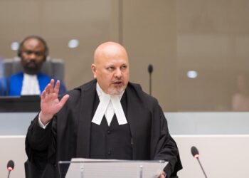 CPI : Accusé de comportement sexuel inapproprié, le procureur Karim Khan quitte temporairement ses fonctions