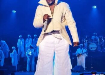 Le stade qui avale la légende : Le concert de Koffi Olomidé confronté à la dure réalité de l’industrie musicale