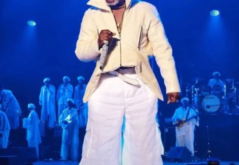 Le stade qui avale la légende : Le concert de Koffi Olomidé confronté à la dure réalité de l’industrie musicale