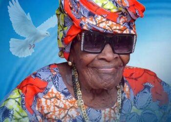 chanson souvenir: « Marie Louisa », à l&rsquo;honneur de l&rsquo;épouse de Wendo Kolosoy morte à 107 ans(illustration audio)