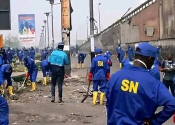 « Tina te eza na tina » : quand les anciens Kuluna deviennent les donneurs de leçons