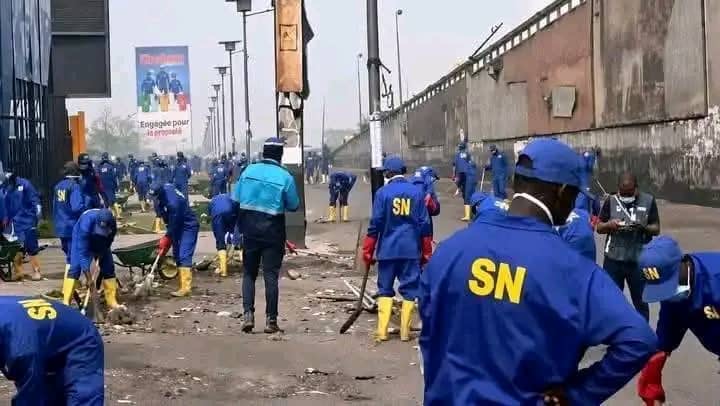« Tina te eza na tina » : quand les anciens Kuluna deviennent les donneurs de leçons