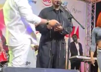 Quand l’argent monte sur scène : le nouveau spectacle qui interroge les concerts congolais