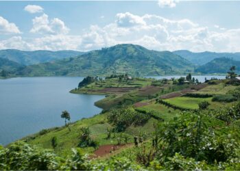 CHRONIQUE DE CLBB/À LA DÉCOUVERTE DES 26 PROVINCES DE LA RDC Épisode 1 — Le Nord-Kivu : un trésor entre volcans, lacs et terres fertiles