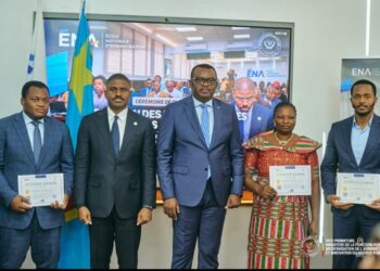 RDC : Jean-Pierre Lihau clôture une formation de l’ENA destinée à 100 jeunes députés