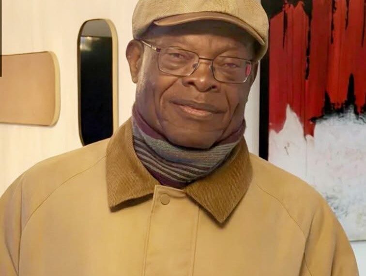 Abbé Alphonse Kibwila : à 55 ans de sacerdoce, le doyen du clergé de Kinshasa alerte sur la désacralisation de la Messe