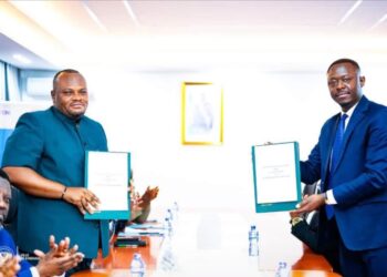 Kinshasa : la SNEL et le gouvernement provincial unissent leurs efforts pour moderniser l’éclairage public