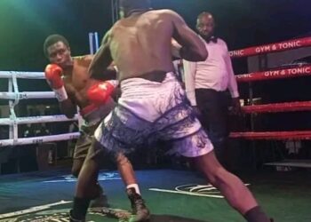 Boxe : Doudou Ilunga s’impose par K.-O. technique face à Azmack Wambayi