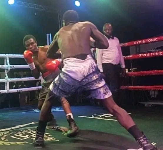 Boxe : Doudou Ilunga s’impose par K.-O. technique face à Azmack Wambayi