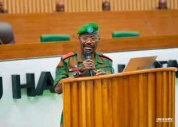 RDC : Eddy Kapend met les forces de sécurité en alerte face aux ambitions du FRN