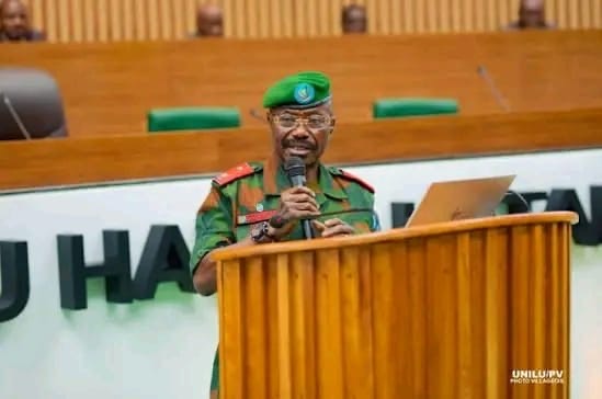RDC : Eddy Kapend met les forces de sécurité en alerte face aux ambitions du FRN