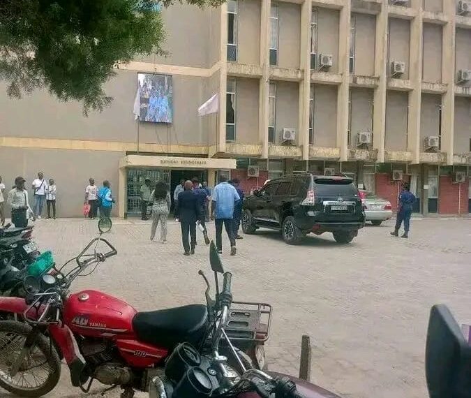 UNIKIS suspend les stages cliniques des étudiants en médecine pour 30 jours