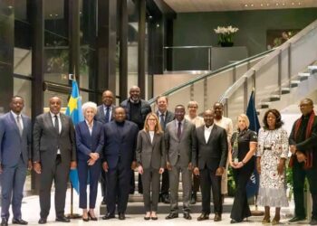 Grand Inga : le DG de la SNEL, Teddy Lwamba, participe aux discussions stratégiques RDC–États-Unis à Paris