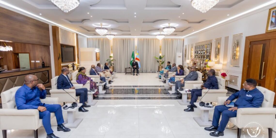 RDC : face aux facilitateurs de l’UA, Félix Tshisekedi insiste sur l’application effective des accords de paix