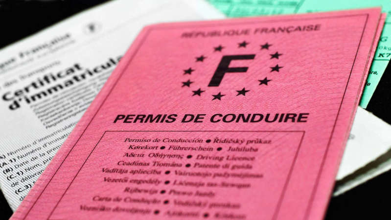 Congo : le permis de conduire en carton rose prend fin dans deux mois